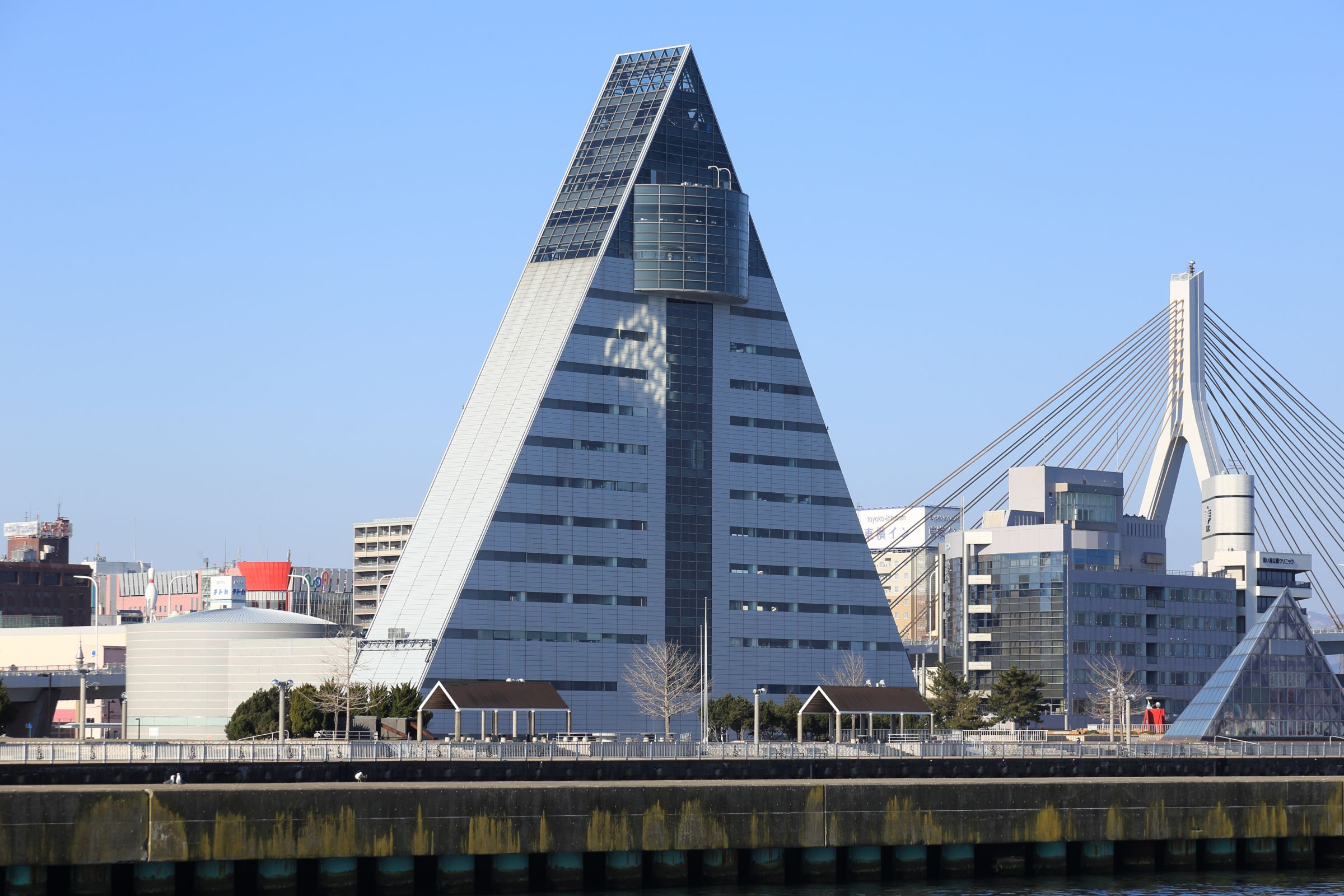 アスパム全景