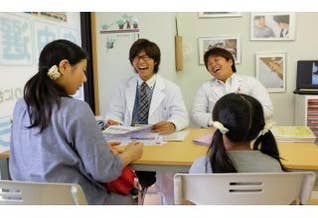 学習指導も大事ですが、保護者にとっては大事なお子様に通って頂きますので、定期的な面談も。コミュニケーション能力が高い方だと更に◎